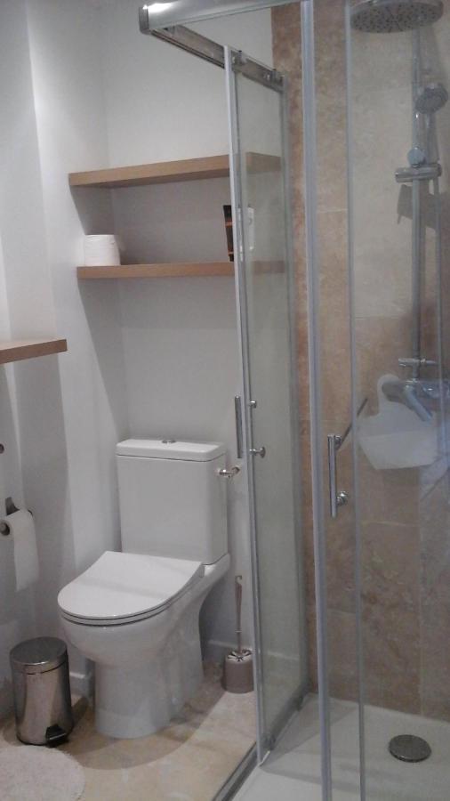 Kira Hotel Uzes Luaran gambar